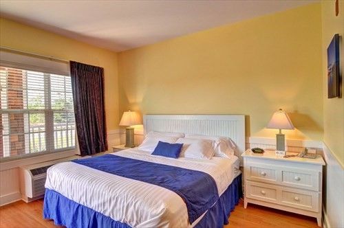 Topsail Shores Inn