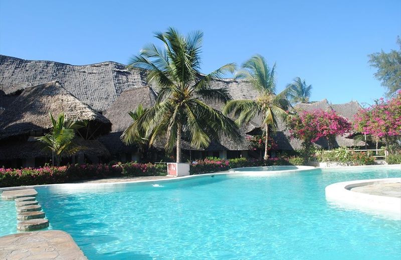 CORAL KEY BEACH RESORT