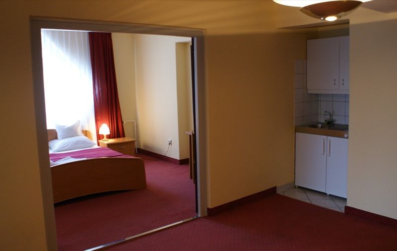 BORHOTEL
