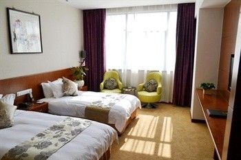 CENTURY YI HE HOTEL