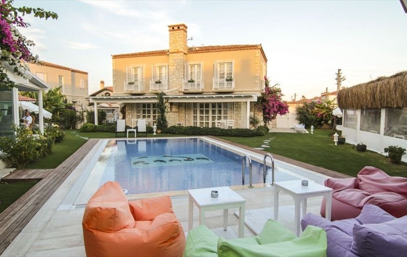 Panda Alacati Hotel