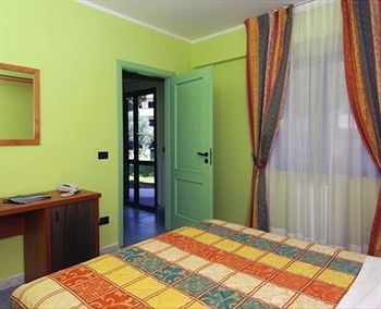 Hotel Village Paradise