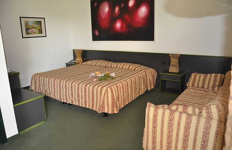 Green Hotel