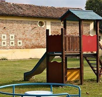 Outdoor Pictures 17