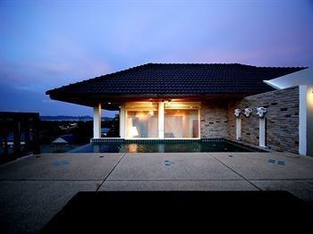 Outdoor Pictures 24