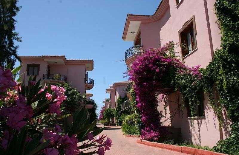 ASKA SUN QUEEN BEACH HOTEL