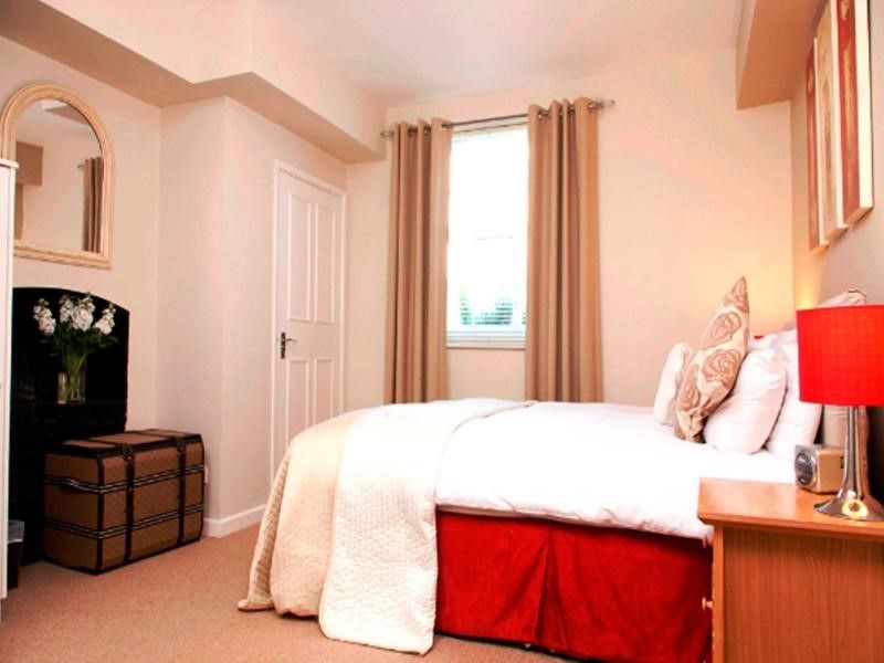 The Cheltenham Townhouse Studios at GLENFALL LAWN PITTVILLE CIRCUS