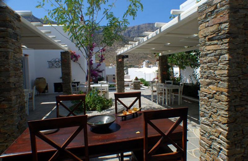 Mosha Pension