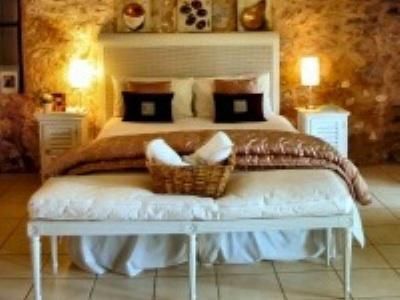 Honeyfield House