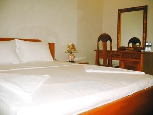 7 Makara Hotel