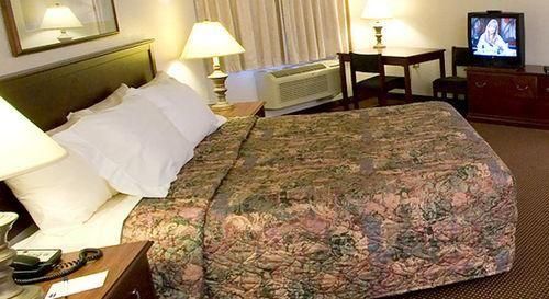 AmericInn by Wyndham Mounds View Minneapolis