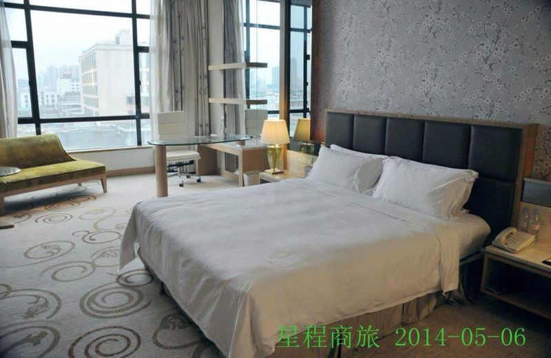 Dongguan Swan Lake Hotel