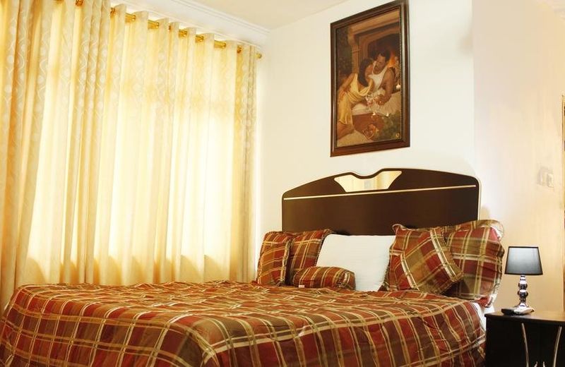 Golden Coast Hotel