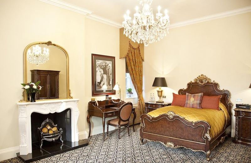 Trump MacLeod House & Lodge, Scotland