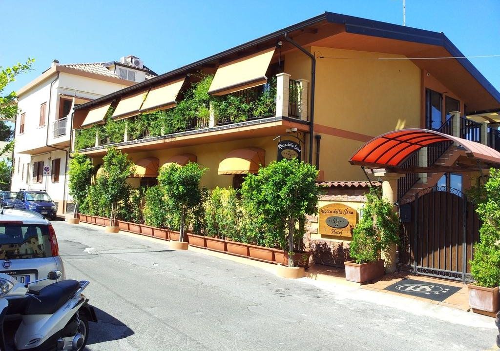 Hotel Rocca Della Sena