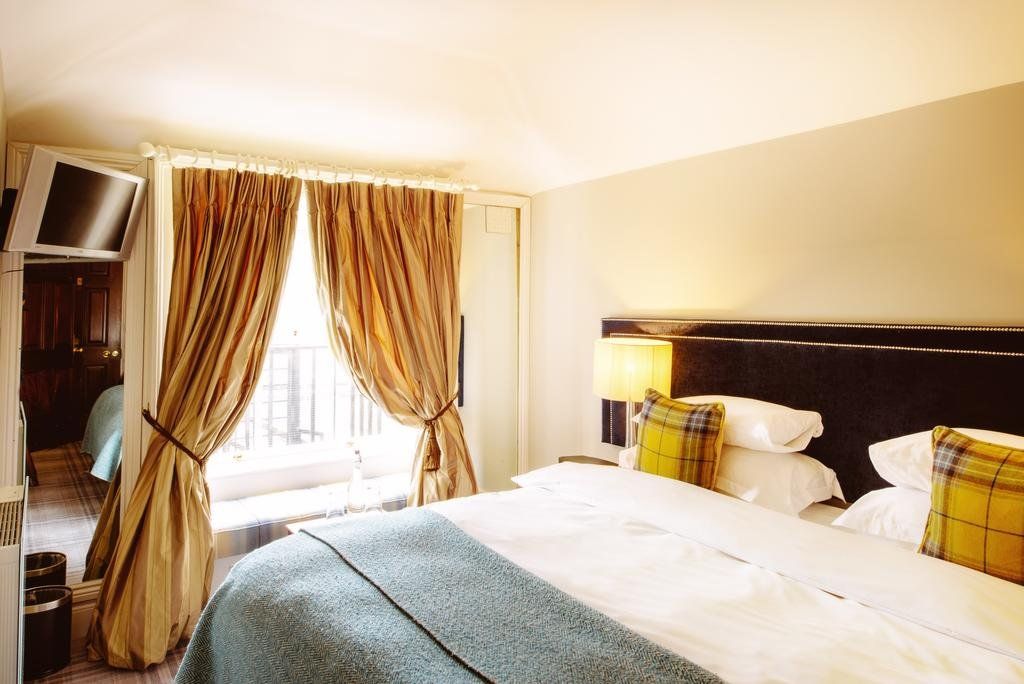 The Cliff Townhouse
