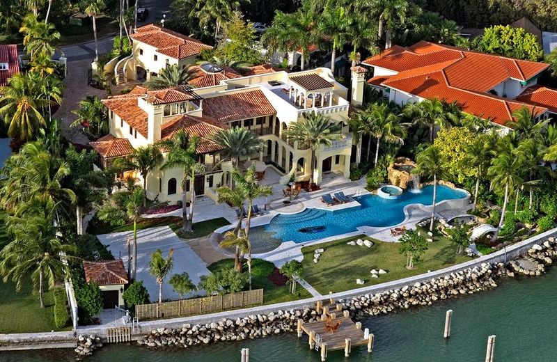 Villazzo VillaHotel Helena Miami