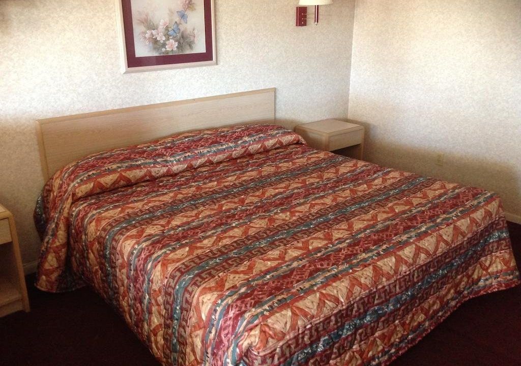 Regency Inn & Suites