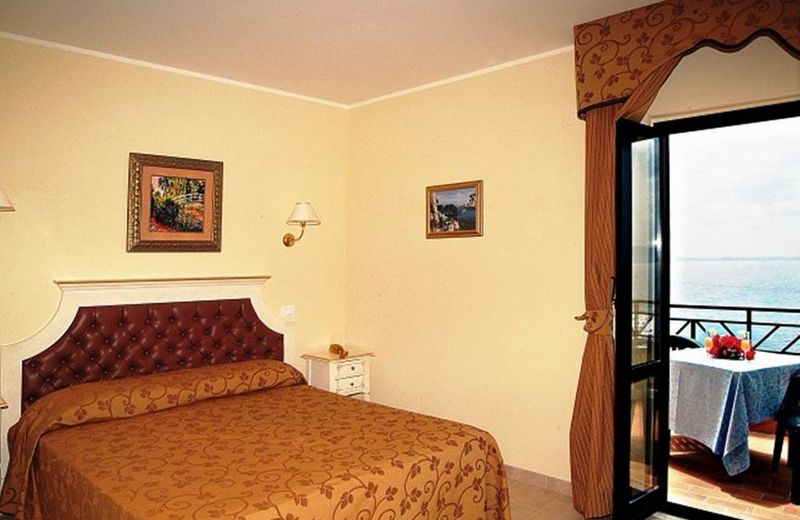 Le Naiadi Park Hotel Sul Lago