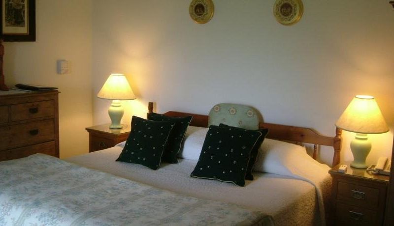 THE COACH HOUSE
