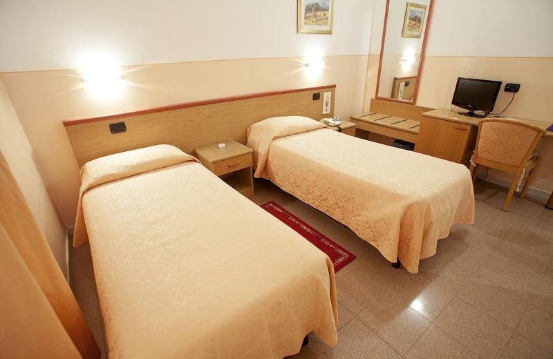Master Hotel