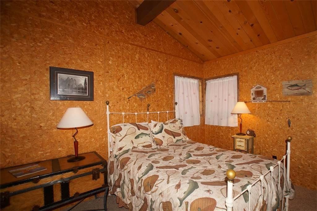Forest Edge Retreat