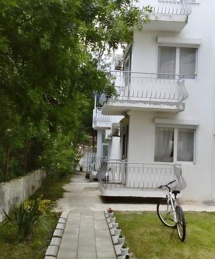 Lurd Family Hotel