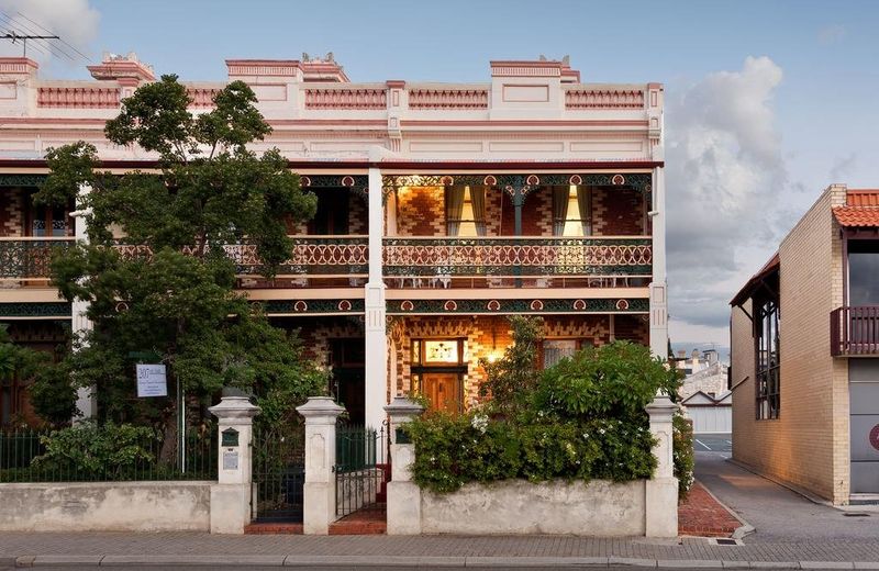 Annie's Victorian Terrace Accommodation Fremantle
