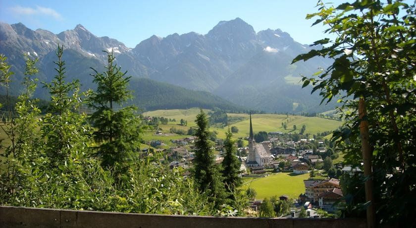 Outdoor Pictures 11