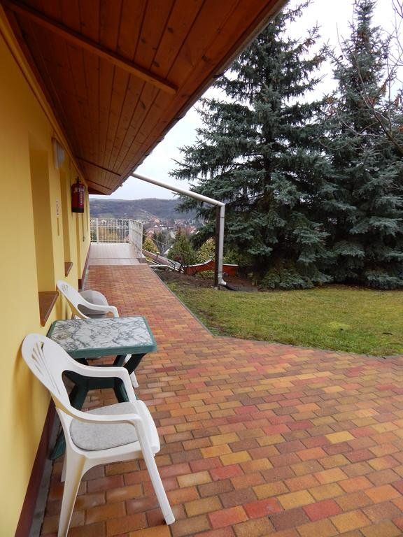Outdoor Pictures 21