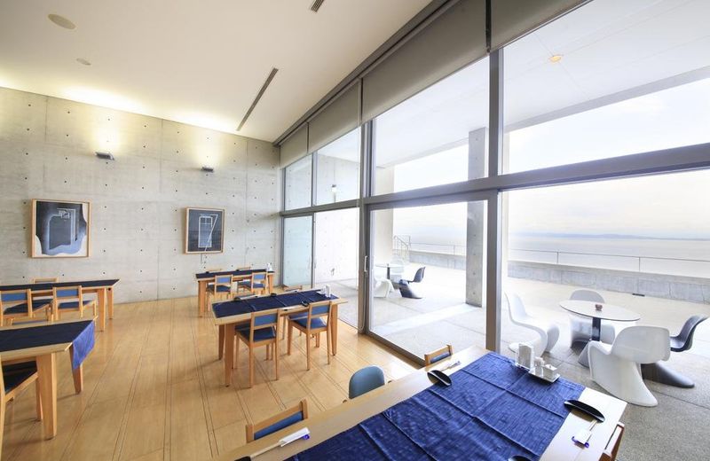 TOTO Seawind Awaji