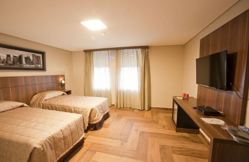 Prado Hotel Business