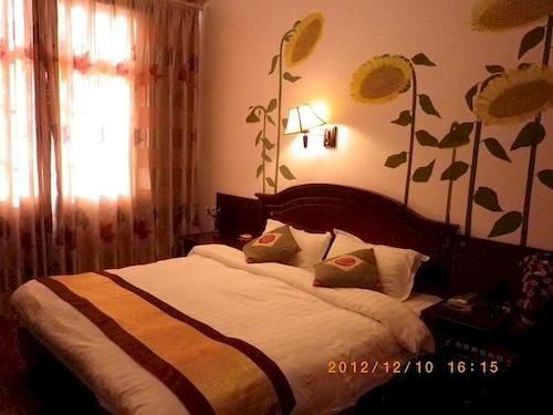Dali Ruiteng Hotel