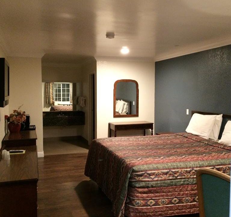 Royal Inn