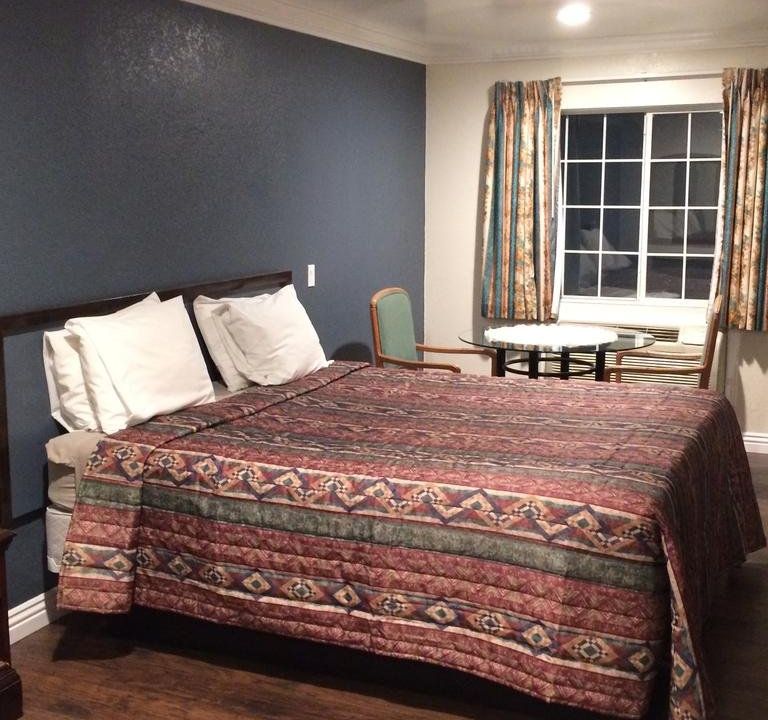 Royal Inn