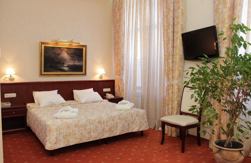 Dnepr Hotel