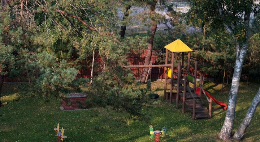 Outdoor Pictures 19