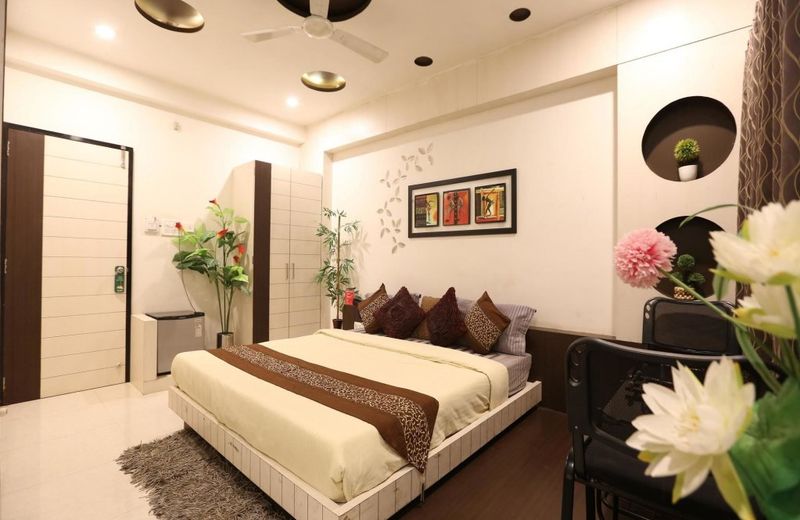 Hotel Crown