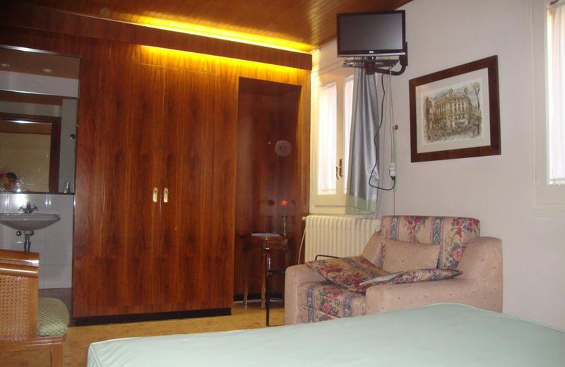 Hostal Victor