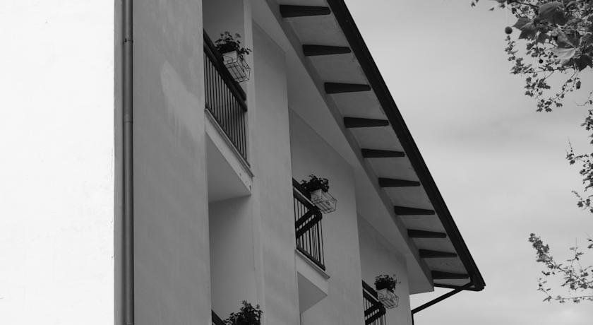 Outdoor Pictures 1