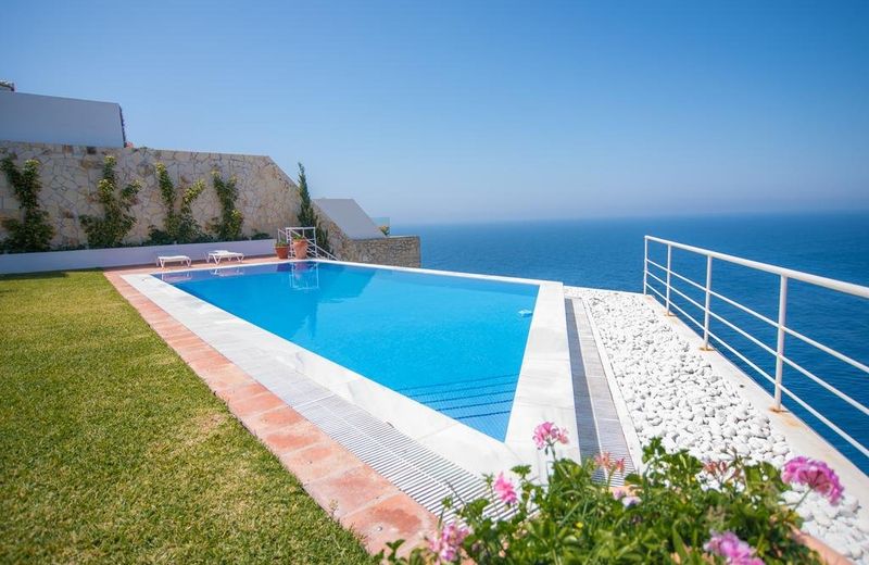 Villa El Horizonte infinite pool