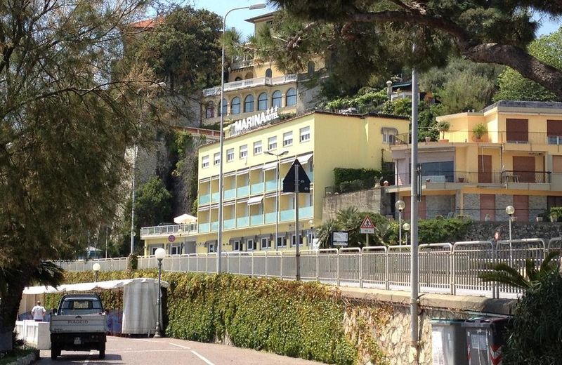 Hotel Marina