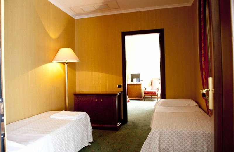 Hotel Jolly