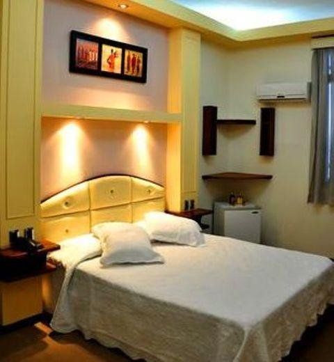 HOTEL PLAZA