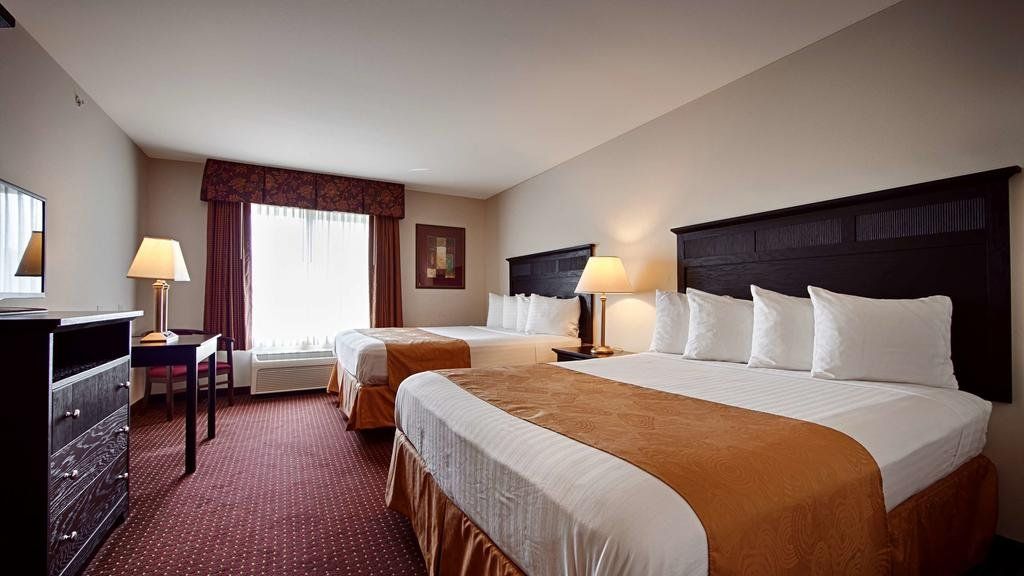 Best Western Legacy Inn & Suites Beloit/South Beloit