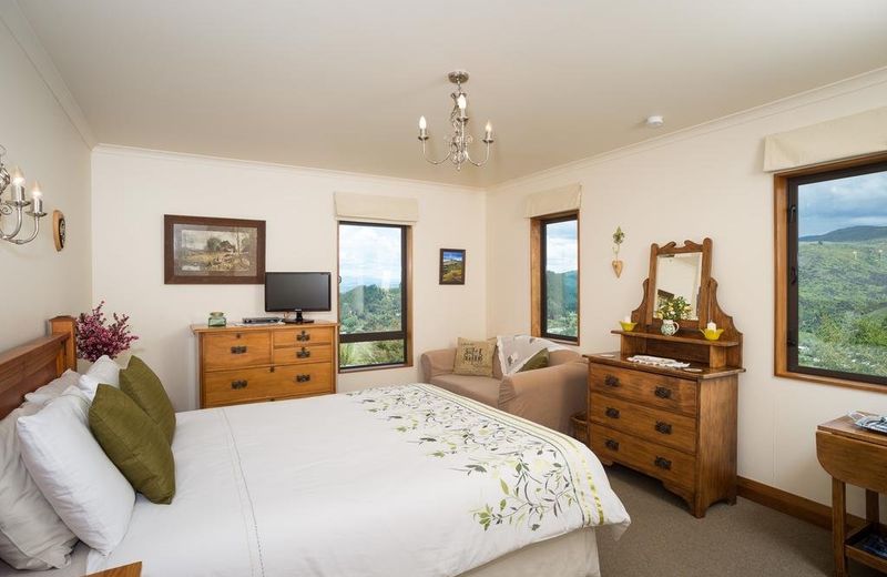 FRASER HIGHLANDS RETREAT