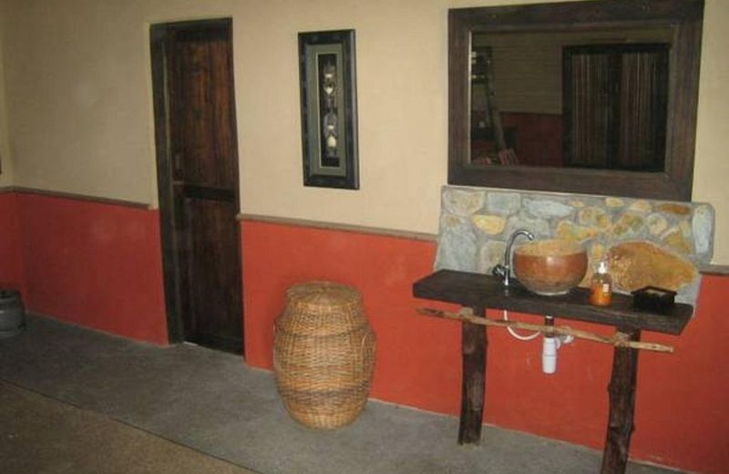 Safari Beach Lodge