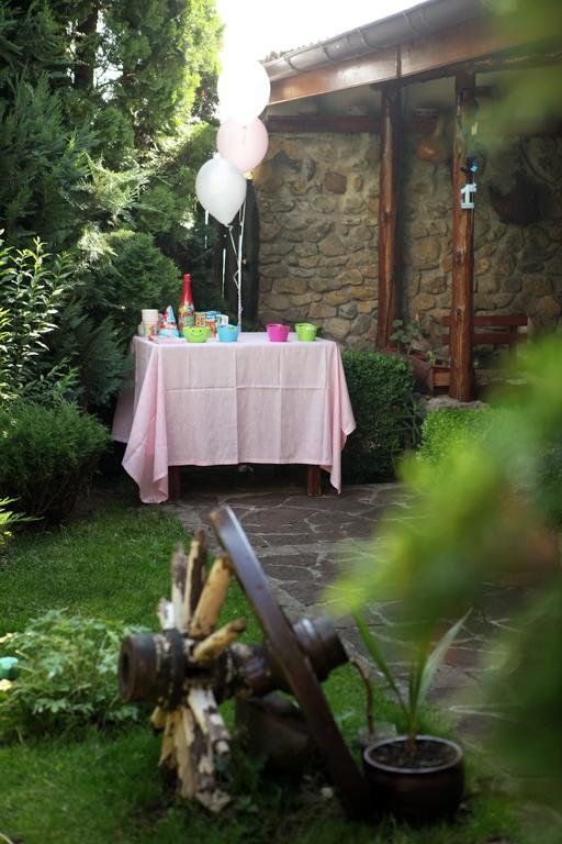 Outdoor Pictures 11