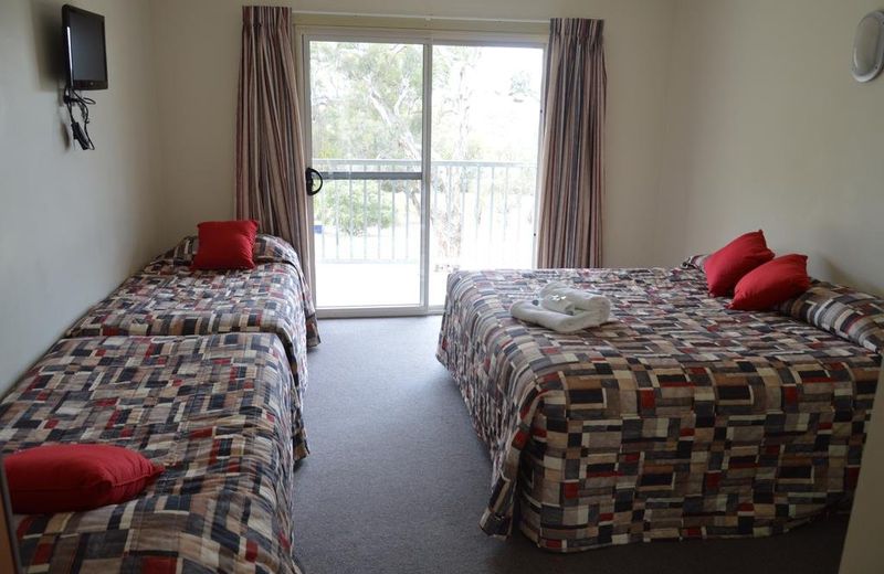 BATHURST GOLDFIELDS MOTEL at 428 CONROD STRAIGHT MOUNT PANORAMA