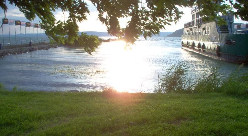 Outdoor Pictures 12